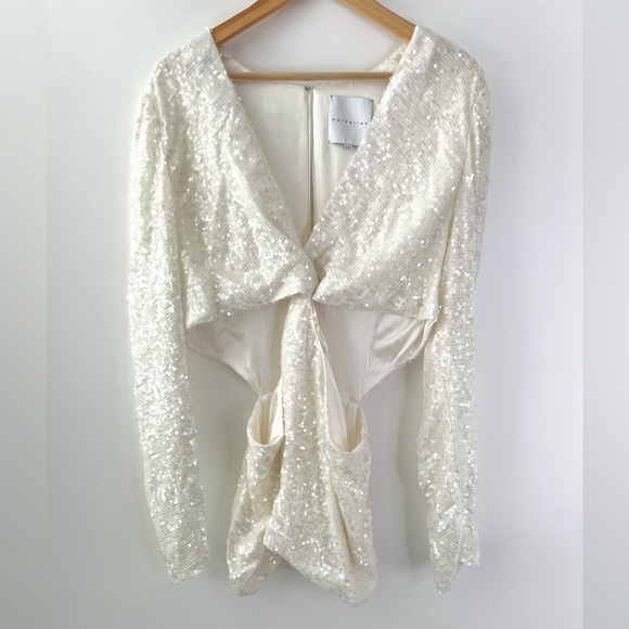 MARKARIAN | White Sequin Side Cutout Top with Twist Front Detail Size 14 - Picture 6 of 14